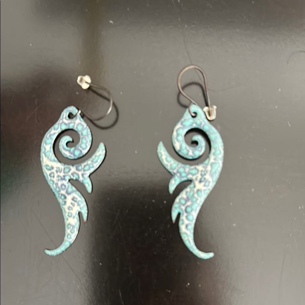 Elegant Swirl Earrings in colors of Turquoise